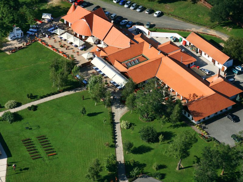 Lázár Lovaspark